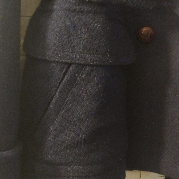 American Eagle Winter Jaxket - Picture 4 of 9